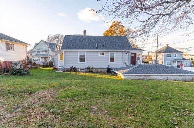 93 Lawton St, Fall River, MA 02721