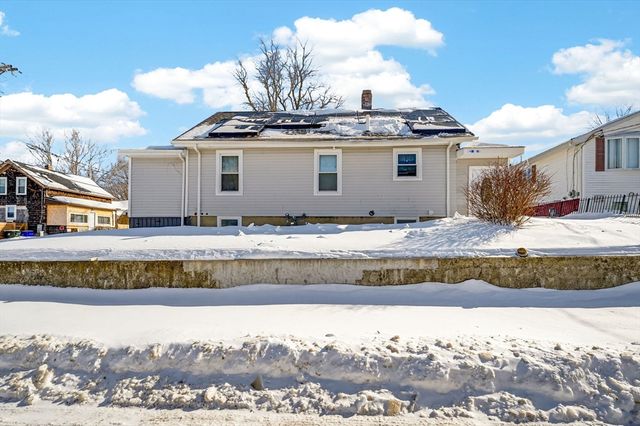 93 Lawton St, Fall River, MA 02721