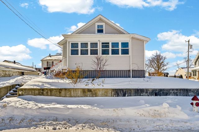 93 Lawton St, Fall River, MA 02721