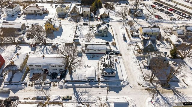 93 Lawton St, Fall River, MA 02721