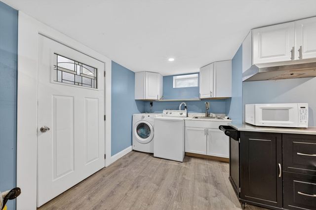 93 Lawton St, Fall River, MA 02721