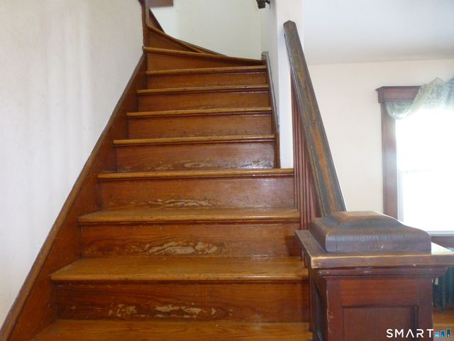 108 West Town Street, Norwich, CT 06360