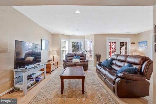 20639 CUTWATER PL, Sterling, VA 20165