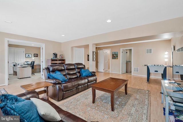 20639 CUTWATER PL, Sterling, VA 20165