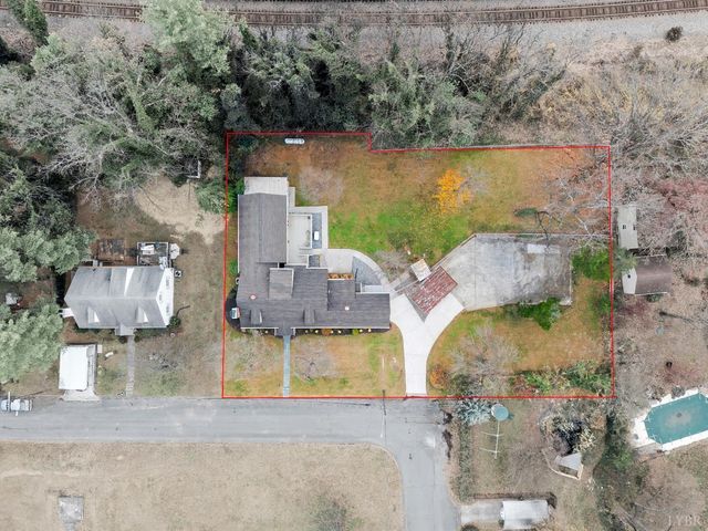 3824 Cambria, Lynchburg, VA 24501