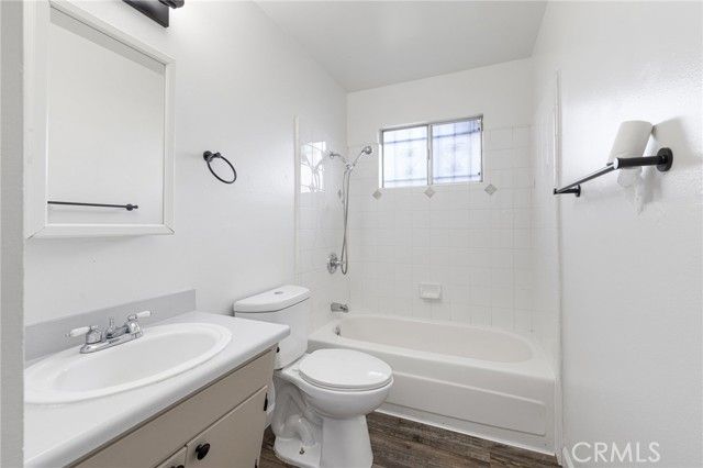 4312 W Dorothea Avenue, Visalia, CA 93277