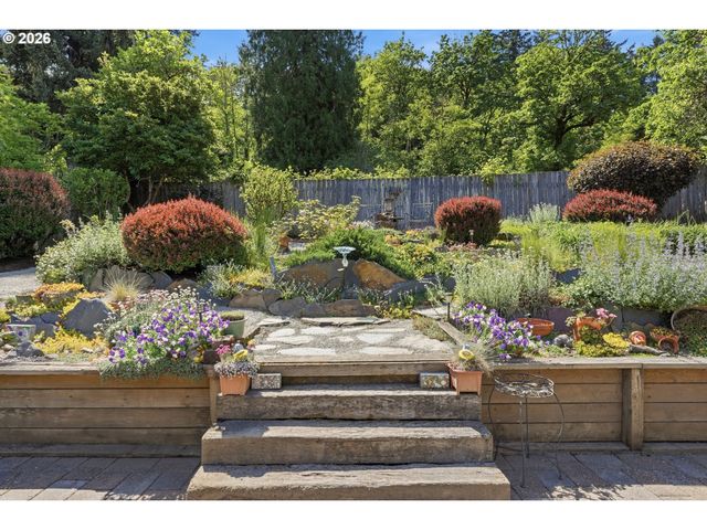 4619 Se POWELL BUTTE Pkwy, Portland, OR 97236