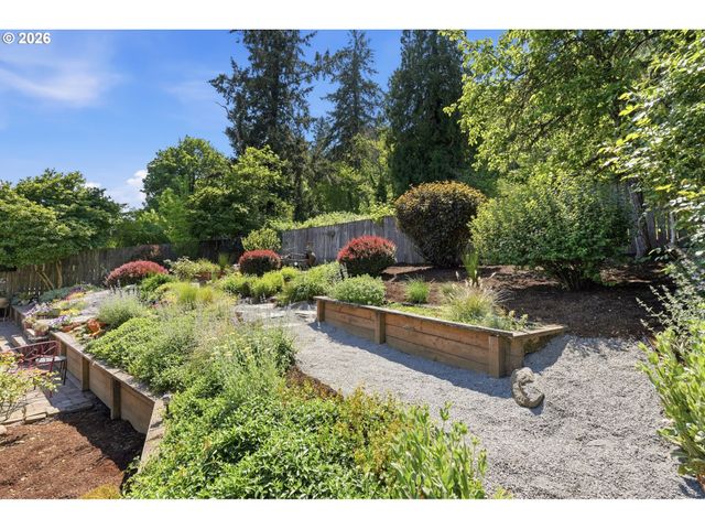 4619 Se POWELL BUTTE Pkwy, Portland, OR 97236