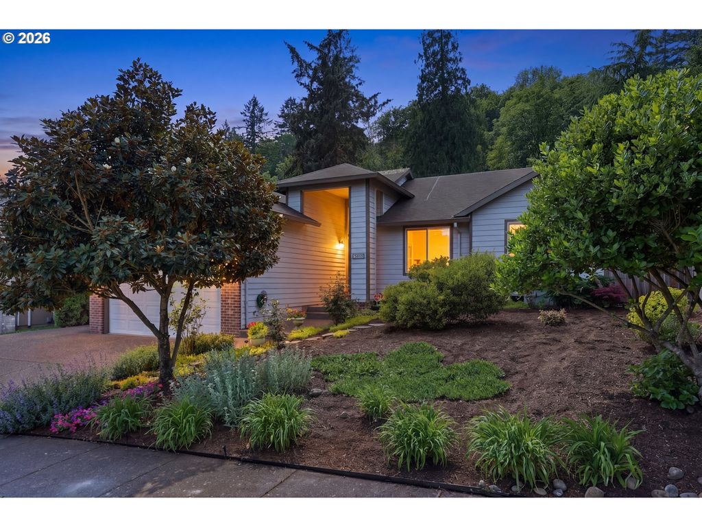 4619 Se POWELL BUTTE Pkwy, Portland, OR 97236