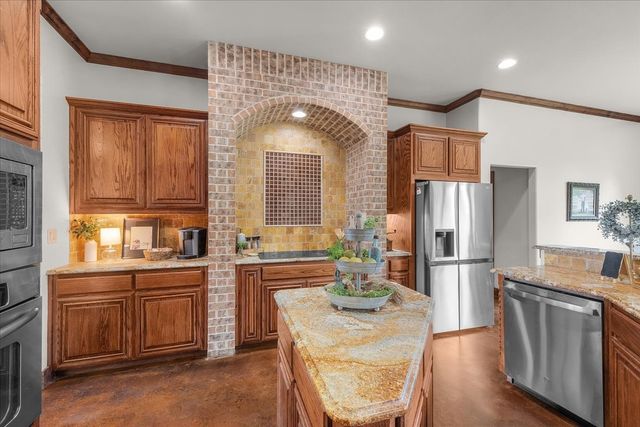 1145 Veal Station Road, Weatherford, TX 76085