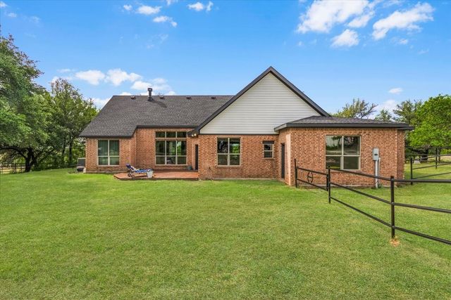 1145 Veal Station Road, Weatherford, TX 76085
