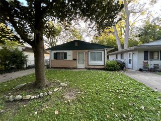 15907 Knight, Redford, MI 48239