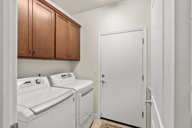 7908 Dearne Way, Elk Grove, CA 95757