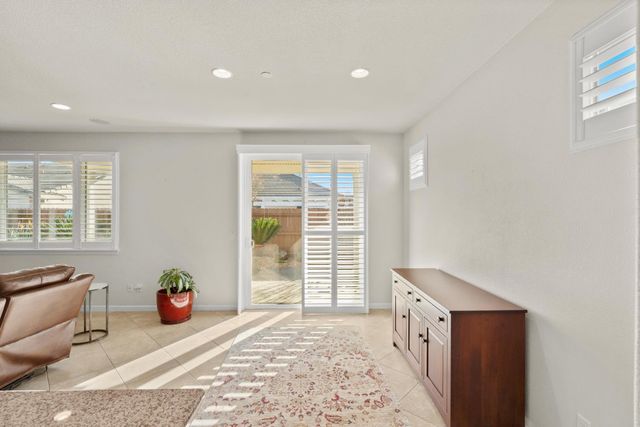 7908 Dearne Way, Elk Grove, CA 95757