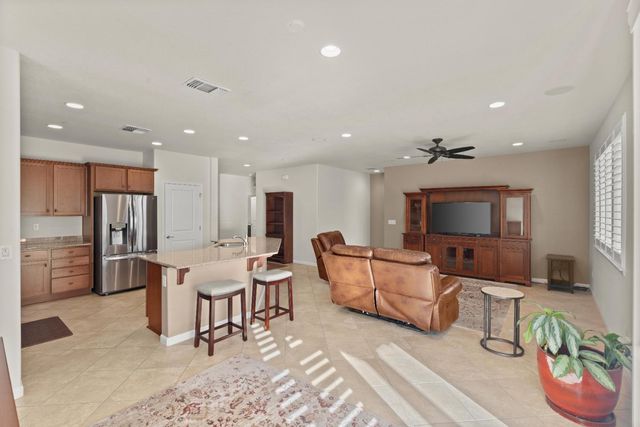 7908 Dearne Way, Elk Grove, CA 95757