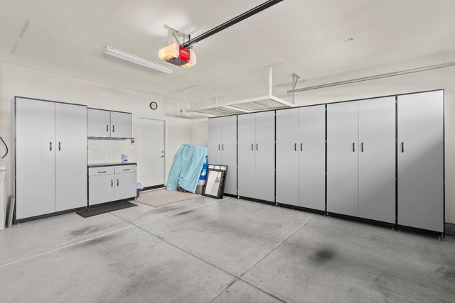 7908 Dearne Way, Elk Grove, CA 95757