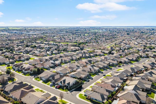 7908 Dearne Way, Elk Grove, CA 95757