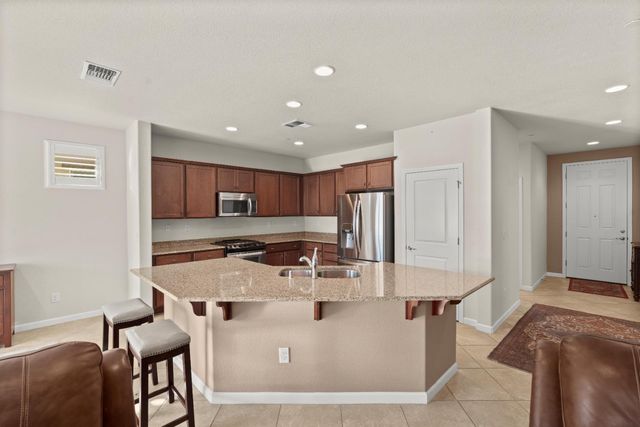 7908 Dearne Way, Elk Grove, CA 95757