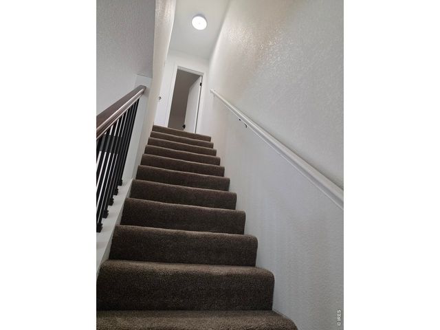 526 Suntrail Dr, Loveland, CO 80538