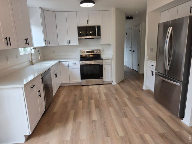 526 Suntrail Dr, Loveland, CO 80538