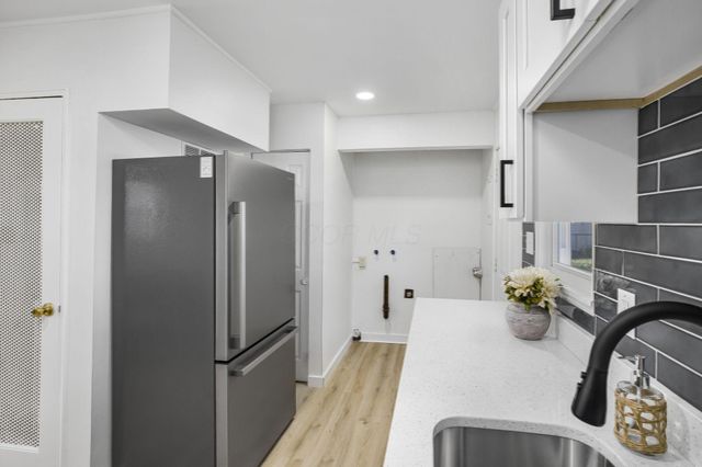 855 Dimson Drive E, Columbus, OH 43213