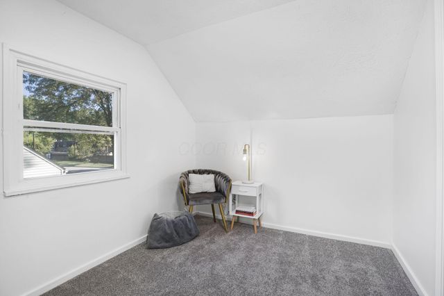 855 Dimson Drive E, Columbus, OH 43213