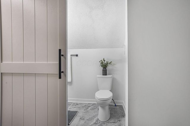 855 Dimson Drive E, Columbus, OH 43213