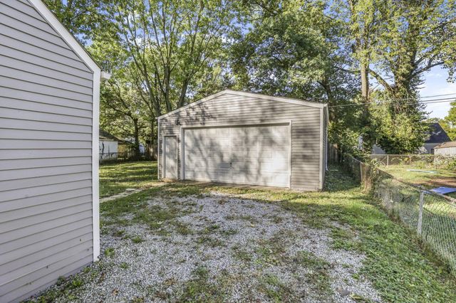 855 Dimson Drive E, Columbus, OH 43213