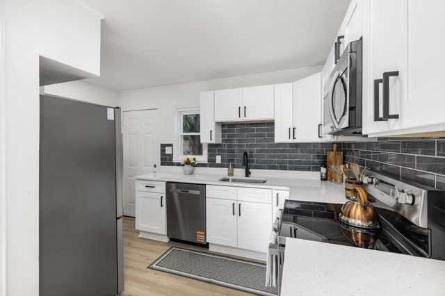 855 Dimson Drive E, Columbus, OH 43213