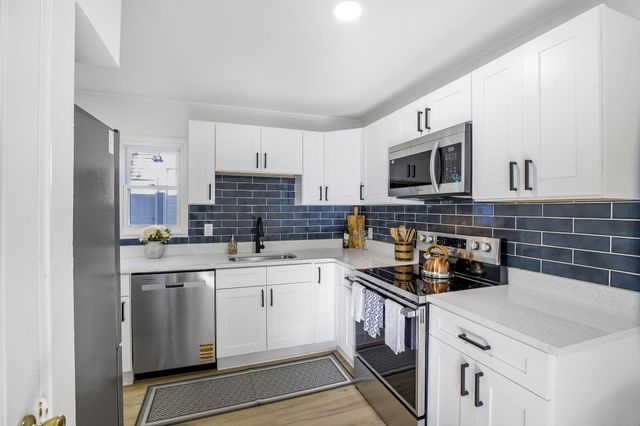 855 Dimson Drive E, Columbus, OH 43213