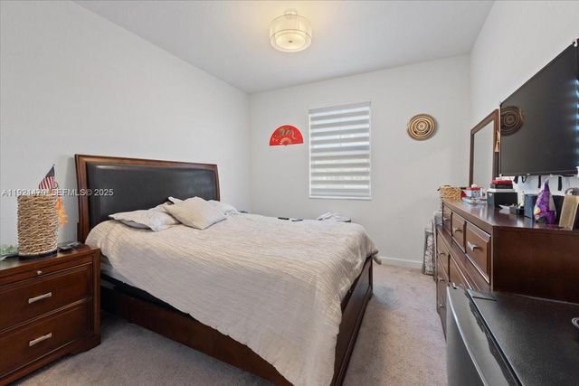 2641 SE SE 12th st, Homestead, FL 33035