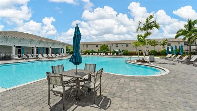 2641 SE SE 12th st, Homestead, FL 33035