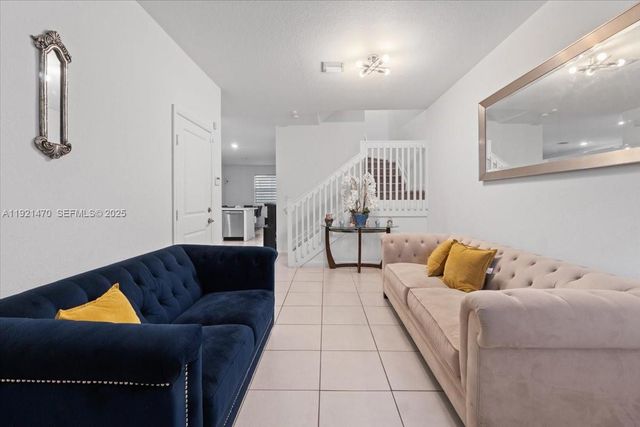 2641 SE SE 12th st, Homestead, FL 33035