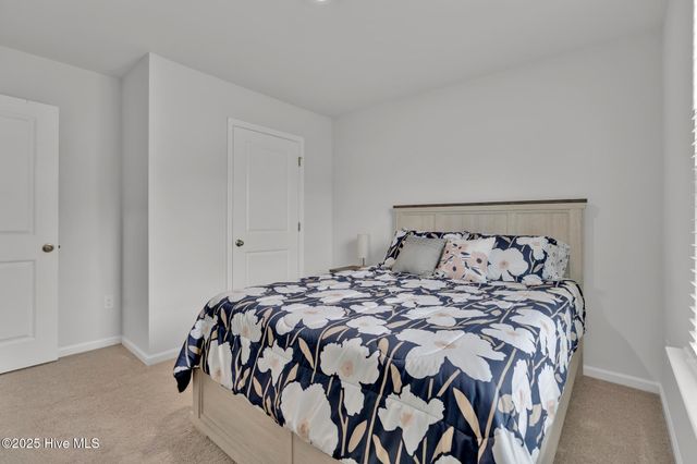 90 Eagle Creek Drive NE, Bolivia, NC 28422