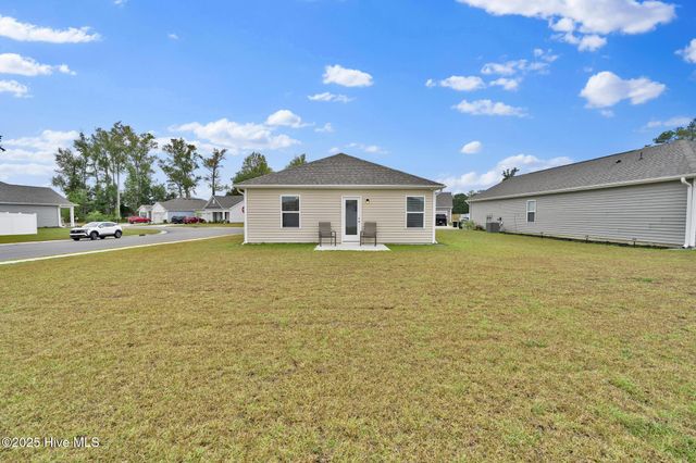 90 Eagle Creek Drive NE, Bolivia, NC 28422