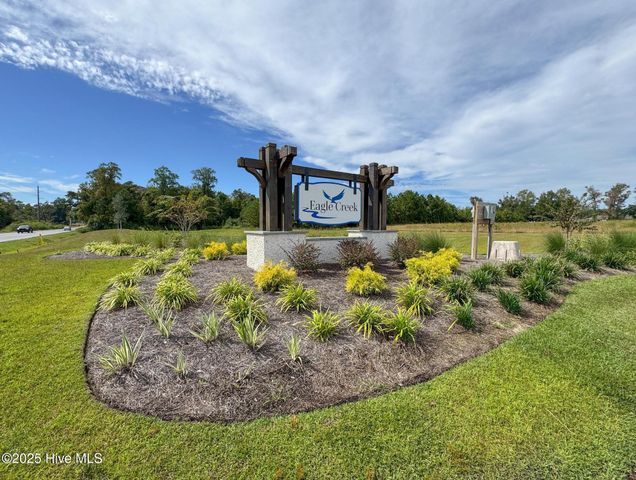 90 Eagle Creek Drive NE, Bolivia, NC 28422