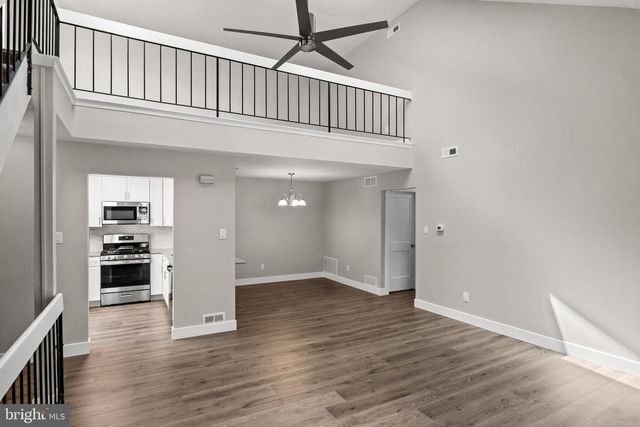 3202-B RAMSBURY CT, Mount Laurel, NJ 08054