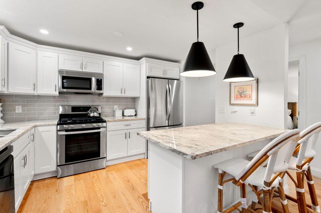 2 Pacific Avenue, Mashpee, MA 02649