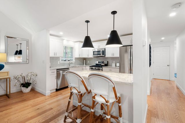 2 Pacific Avenue, Mashpee, MA 02649