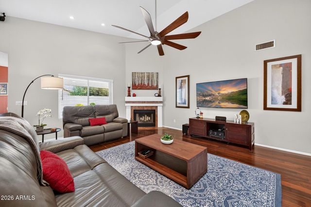 4624 E MARILYN Road, Phoenix, AZ 85032