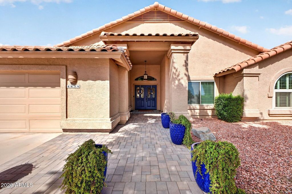 4624 E MARILYN Road, Phoenix, AZ 85032 — photo 2