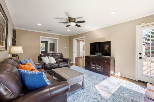 623 Westwood Drive, Sherman, TX 75092
