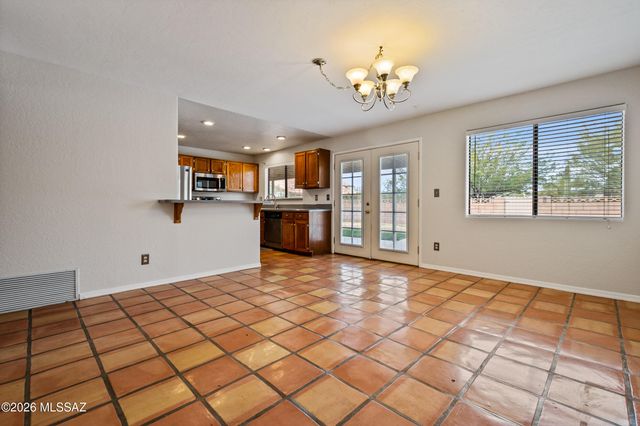 2520 W Prato Way, Tucson, AZ 85741