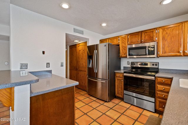 2520 W Prato Way, Tucson, AZ 85741