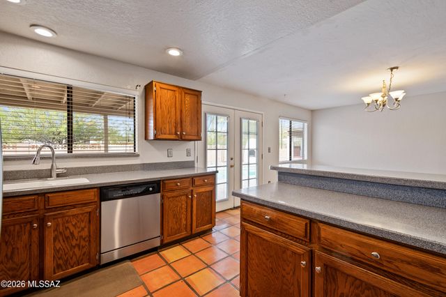 2520 W Prato Way, Tucson, AZ 85741