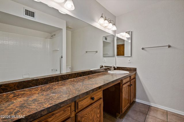 2520 W Prato Way, Tucson, AZ 85741