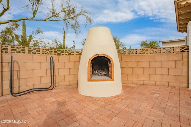 2520 W Prato Way, Tucson, AZ 85741