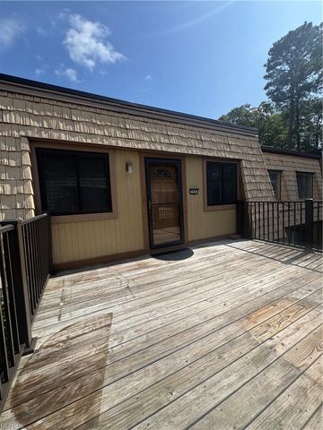 1645 Malibu PL, Newport News, VA 23608