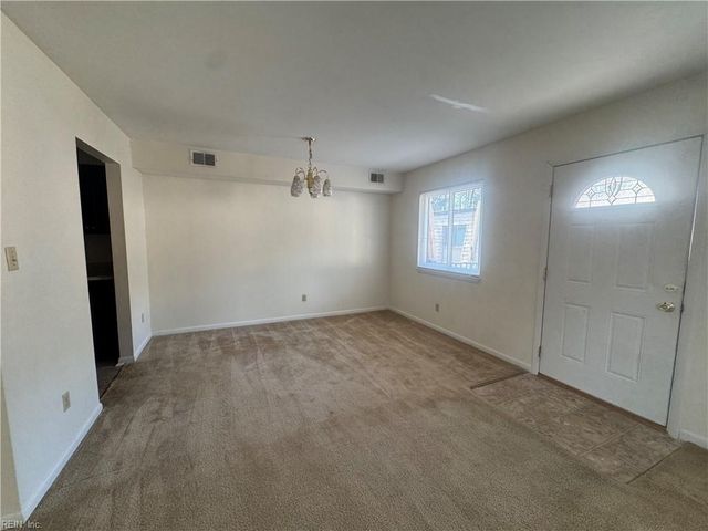 1645 Malibu PL, Newport News, VA 23608