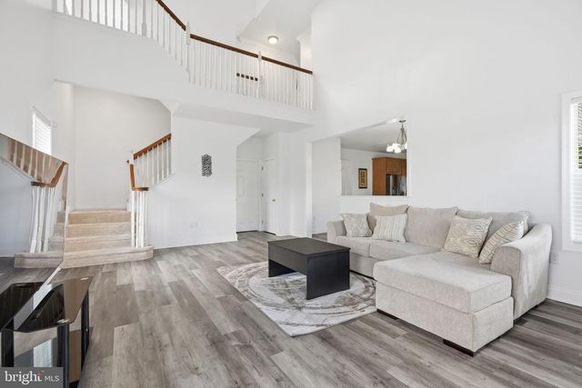 100 LILAC LN, Gilbertsville, PA 19525